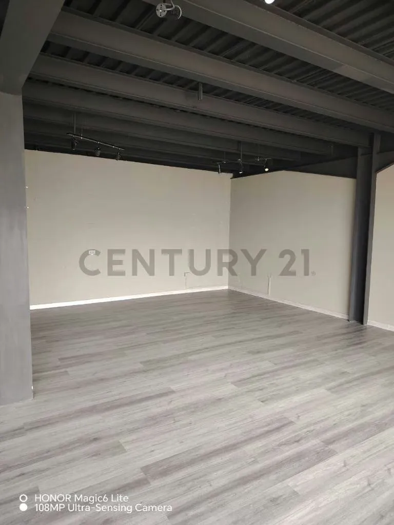 Local Comercial en Alquiler - 3
