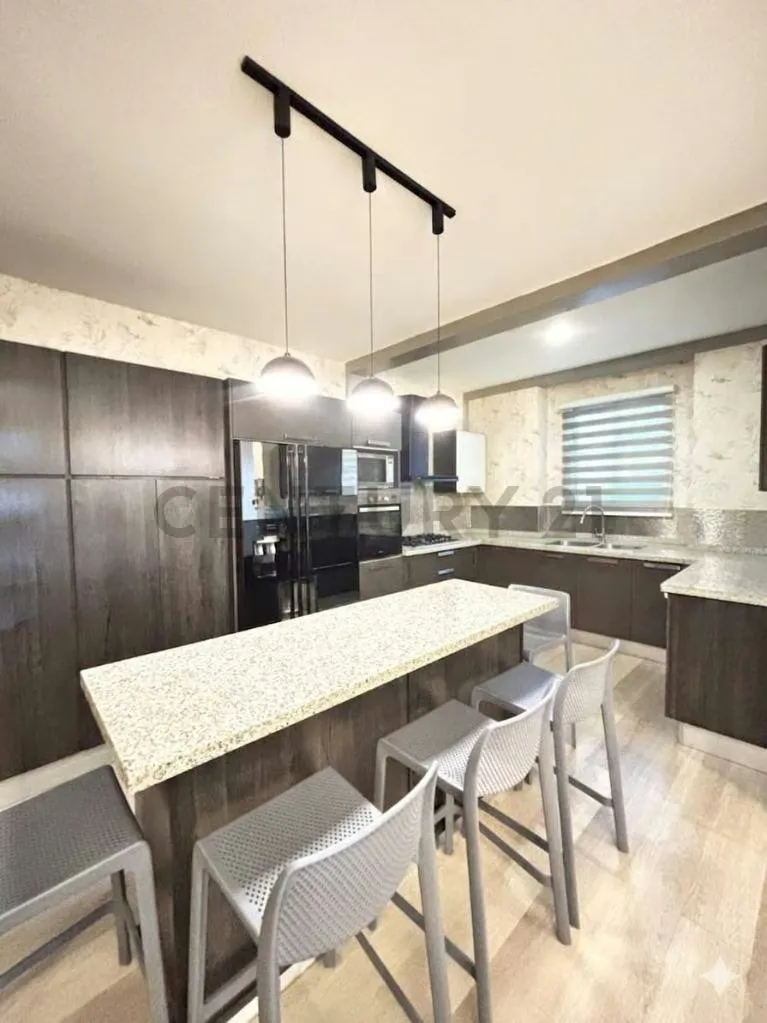 En venta espectacular Townhouse moderno de arquitectura moderna - 3