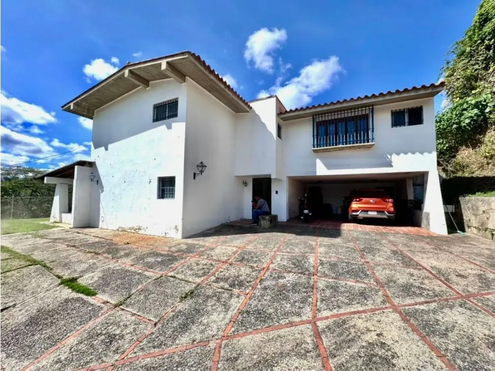 Se vende casa 1.000m2 terreno Valle Arriba