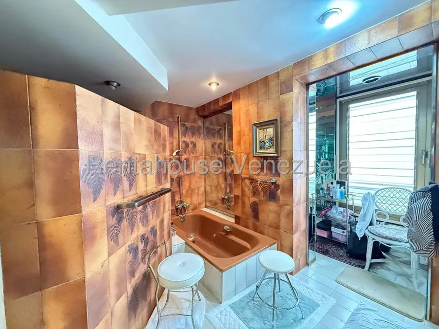 Apartamento (1 Nivel) en Venta en Altamira, Distrito Metropolitano - 18