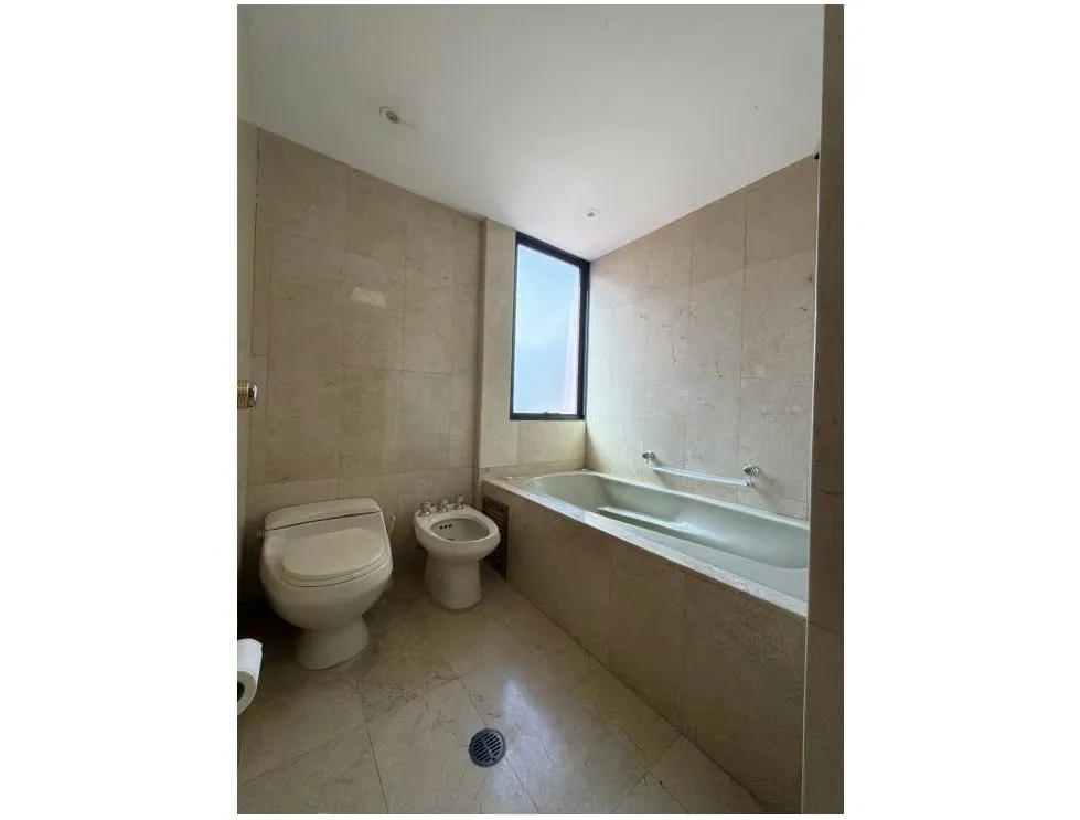Vendo Ph 436m2 Lomas de Las Mercedes 3065 - 16