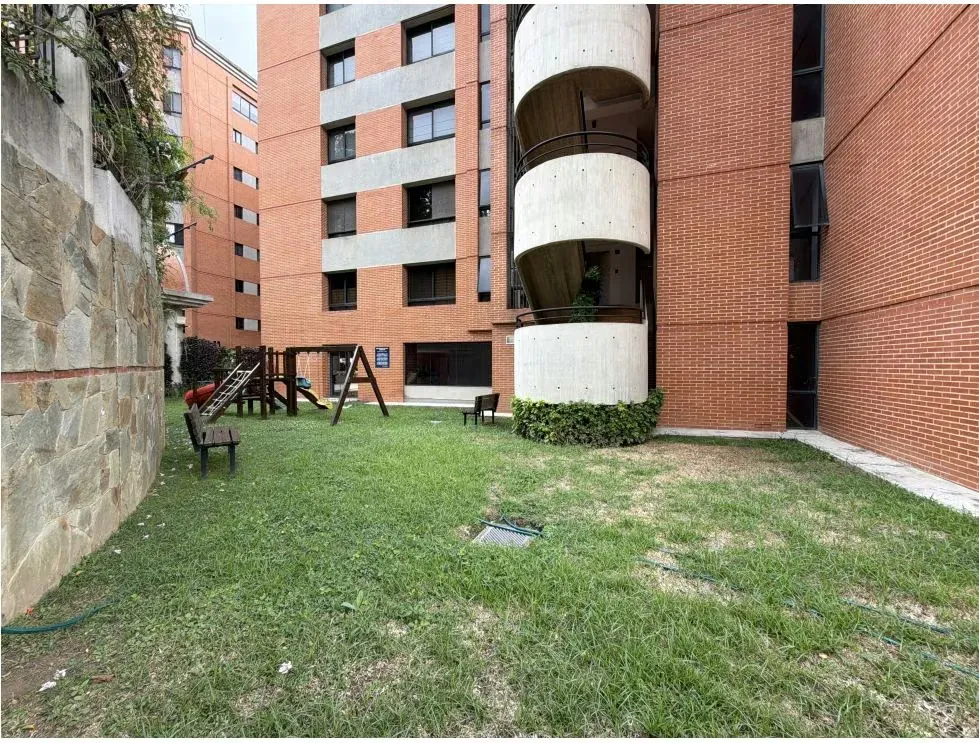 Vendo Ph 436m2 Lomas de Las Mercedes 3065 - 28