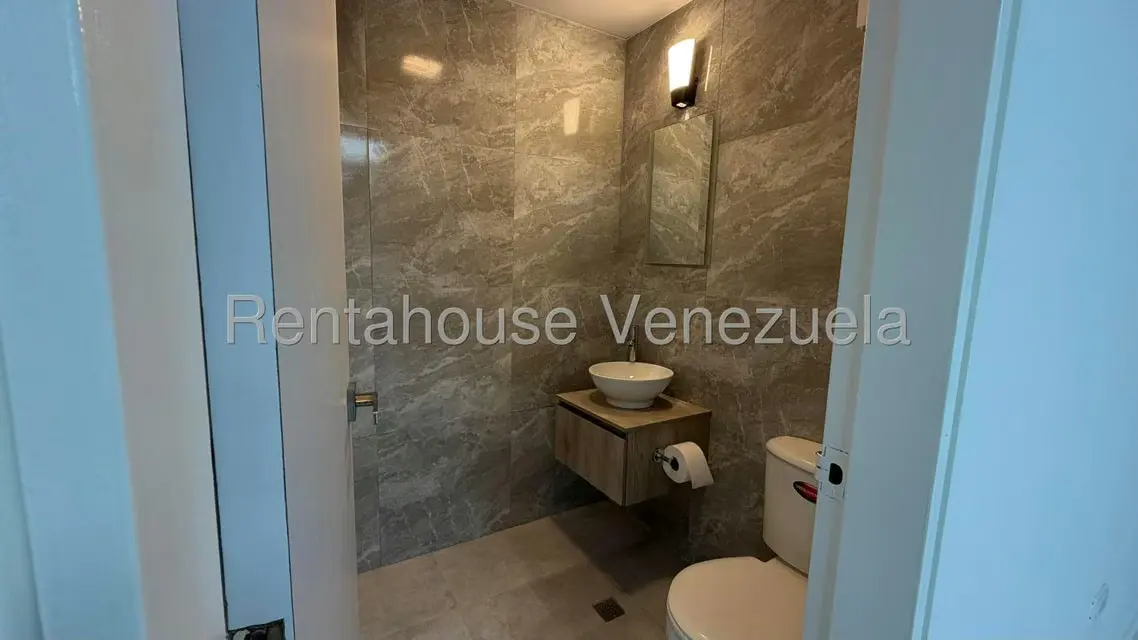 Oficina en Venta en El Rosal, Distrito Metropolitano - 9