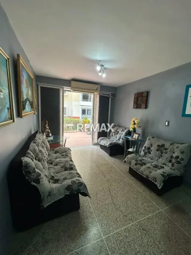 Alquiler de apartamento en el Centro Metropolitano Javier, zona oeste de Barquisimeto. - 2