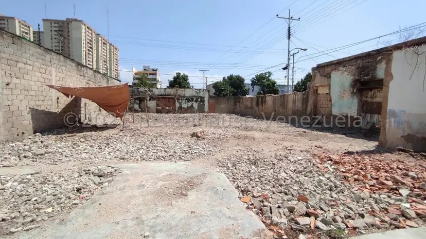 Terreno (Comercial) en Venta en Zona Centro, Aragua
