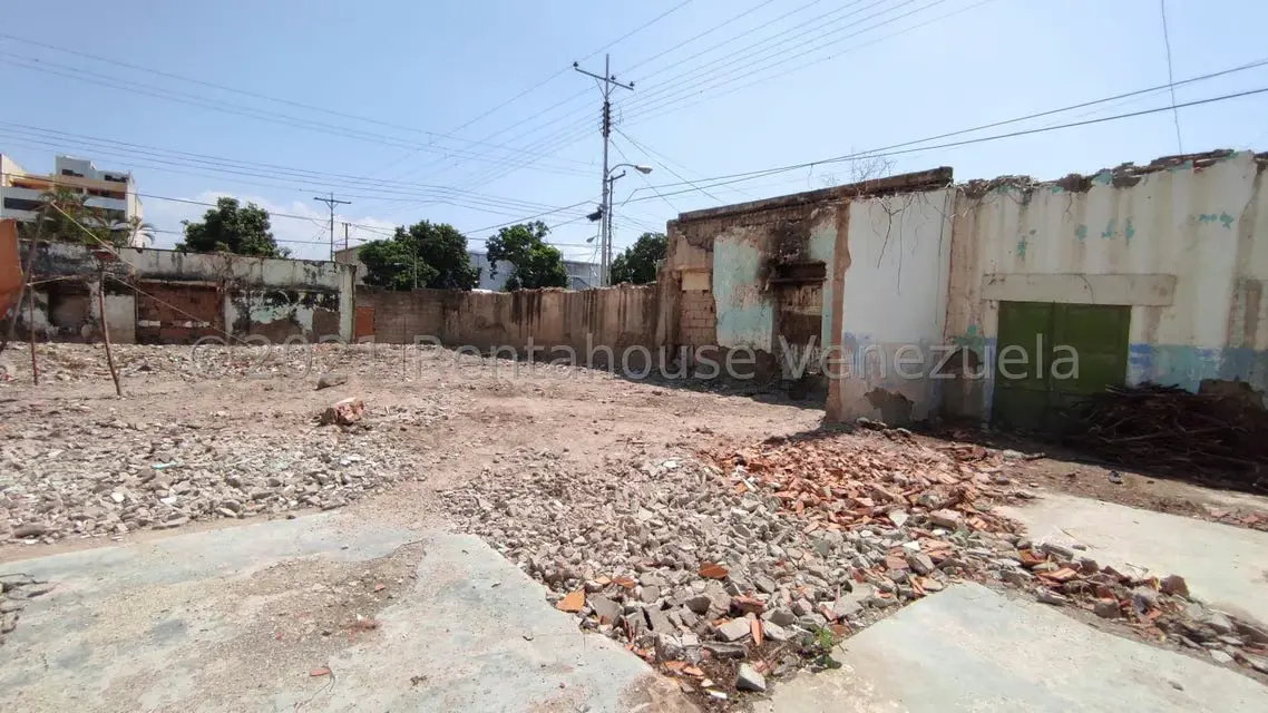 Terreno (Comercial) en Venta en Zona Centro, Aragua - 17