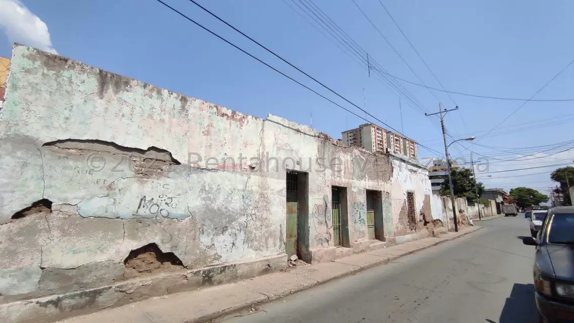 Terreno (Comercial) en Venta en Zona Centro, Aragua - 4