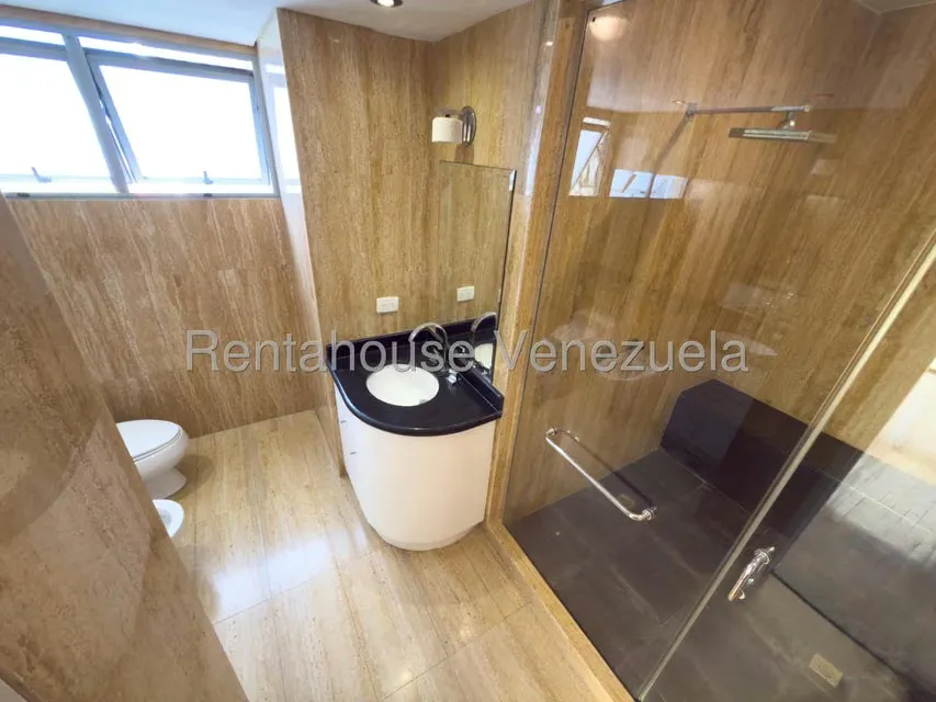 Apartamento (1 Nivel) en Venta en Lomas de Las Mercedes, Distrito Metropolitano - 16
