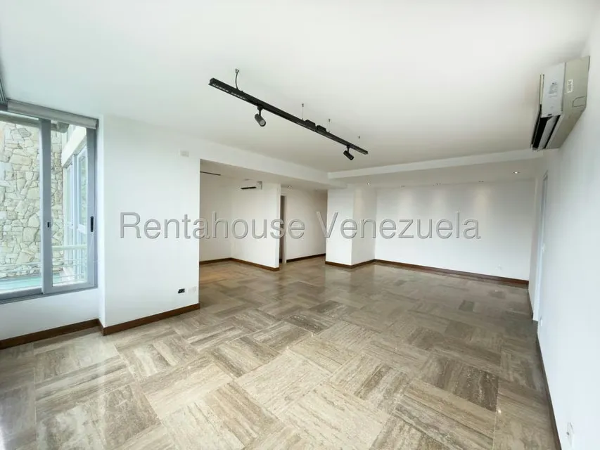 Apartamento (1 Nivel) en Venta en Lomas de Las Mercedes, Distrito Metropolitano - 4