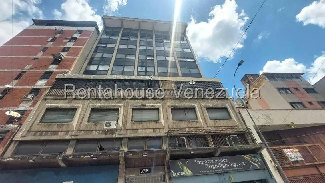 Local Comercial en Alquiler en Parroquia Santa Teresa, Distrito Metropolitano - 2