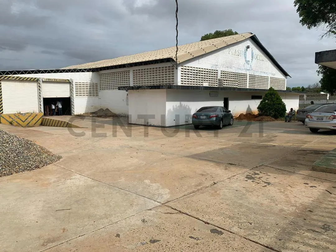 ZONA INDUSTRIAL SUR. CAVAS Y CUARTO FRIO - 3