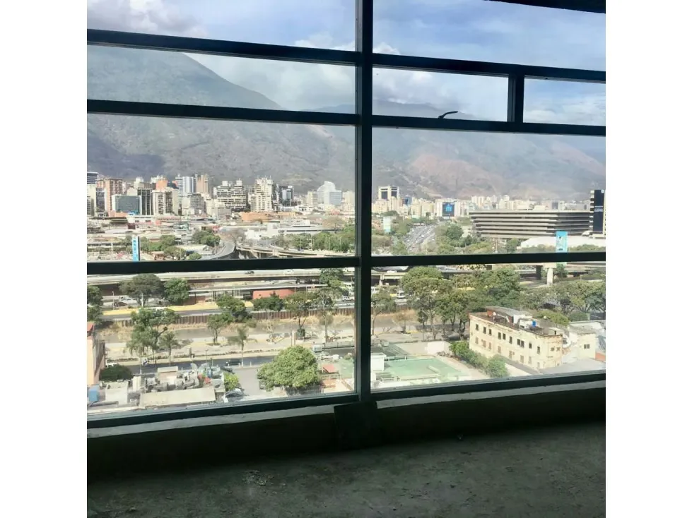 Vendo oficina en obra gris 245 +286 de terraza Las Mercedes 0211 - 6