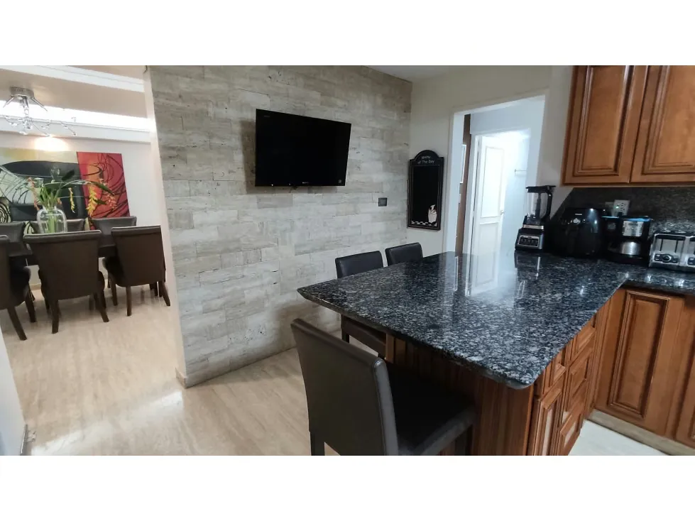 COLINAS DE LA TAHONA PB 284 M2, 4 HAB, 3 1/2 BAÑOS y 2 P/E - 17