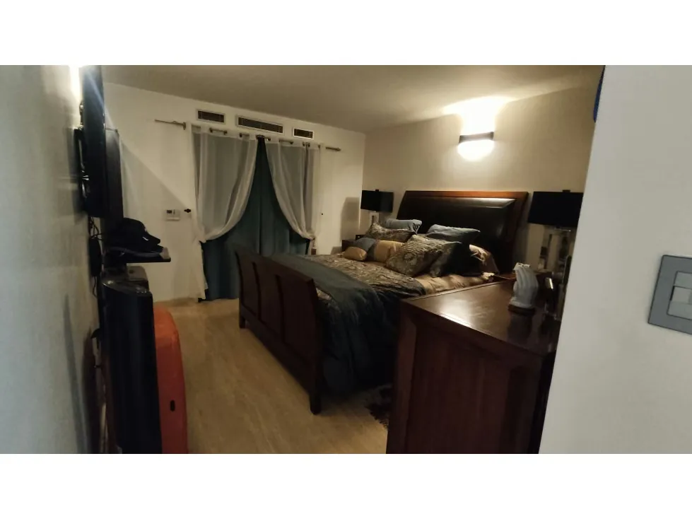 COLINAS DE LA TAHONA PB 284 M2, 4 HAB, 3 1/2 BAÑOS y 2 P/E - 20