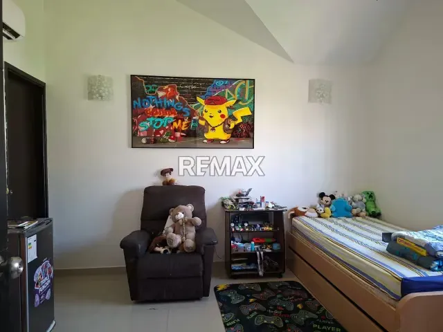 En venta Casa en villa Antares , Amoblada - 12