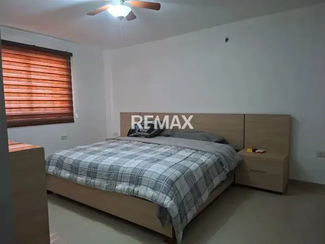 En venta Casa en villa Antares , Amoblada - 8
