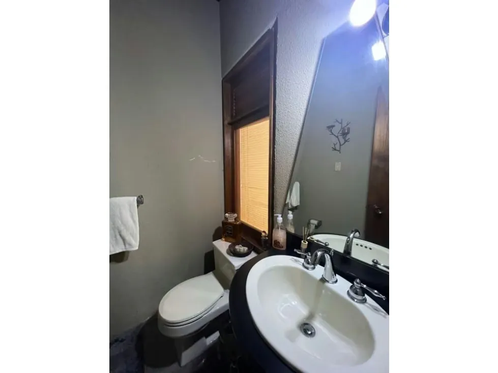 Se Vende o Alquila casa 400m2 4h+2s/4b/3p Cerro Verde 7262 - 11
