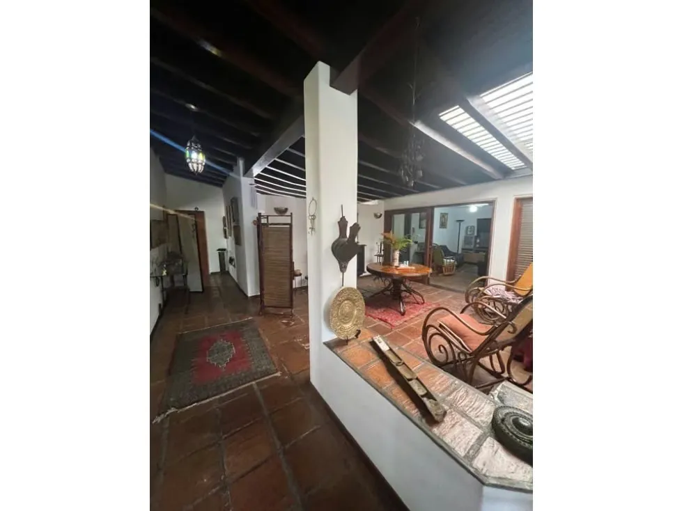 Se Vende o Alquila casa 400m2 4h+2s/4b/3p Cerro Verde 7262 - 10