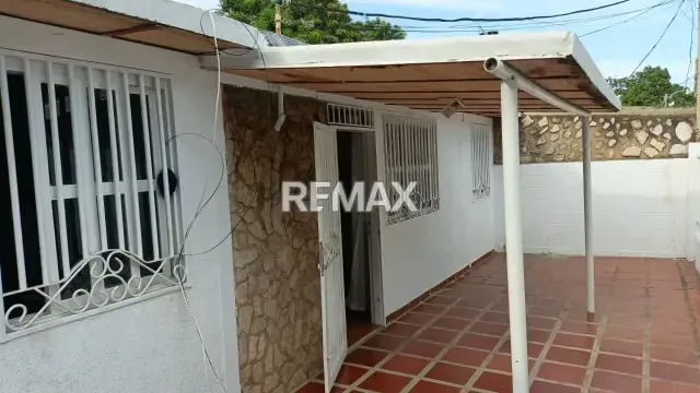 Casa en San Jacinto, Sector 10. En Venta