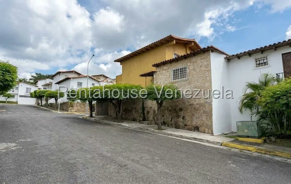 Casa (1 Nivel) en Venta en Parroquia Santa Rosa, Lara - 2