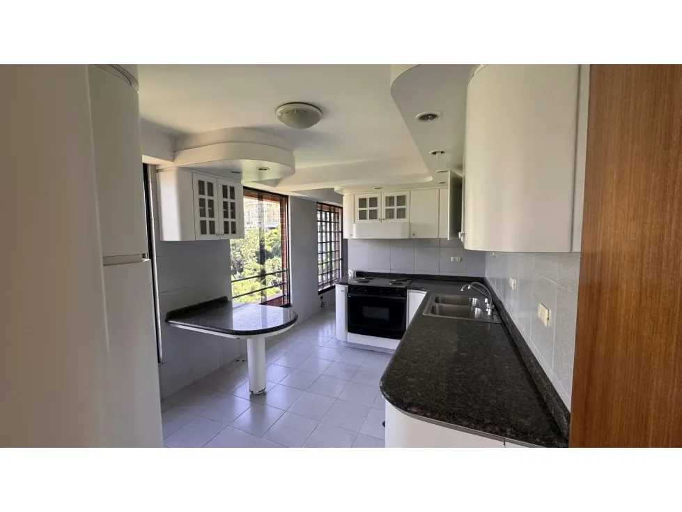Se vende apartamento 152m2 Urb. Miranda 7094 - 11