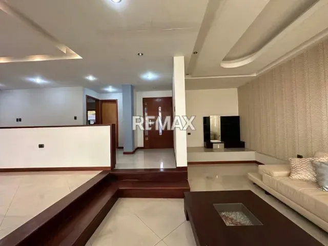 Venta de Casa ubicada en Urb. Chalet’s Country San Diego - 8