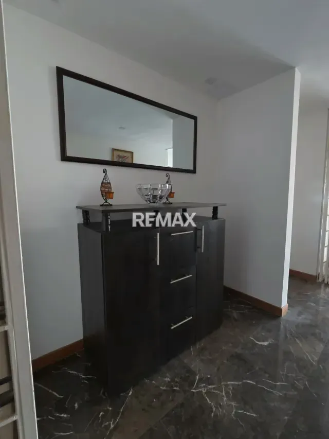 SE ALQUILA APARTAMENTO EN LOS PALOS GRANDES - 2