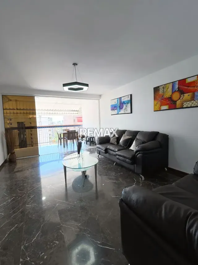 SE ALQUILA APARTAMENTO EN LOS PALOS GRANDES - 5