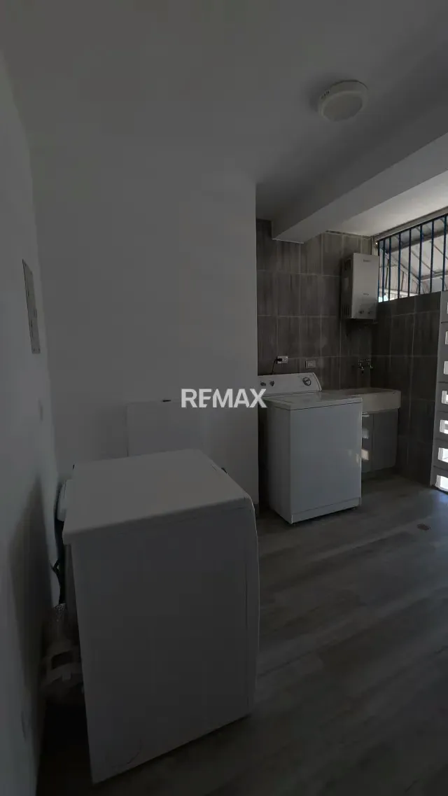 SE ALQUILA APARTAMENTO EN LOS PALOS GRANDES - 8