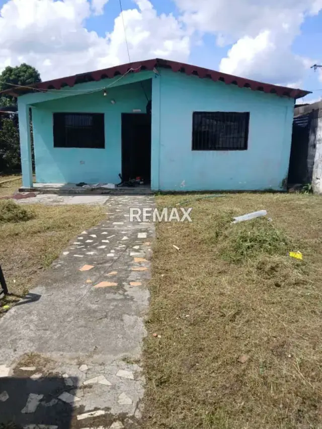 En Venta Casa ubicada en Guanare, Sector El Cementerio Carrera 13 entre Calles 26 y 27, Guanare, Portuguesa, Venezuela