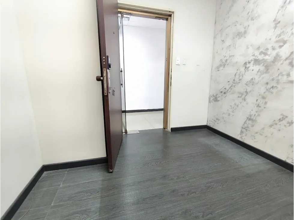 OFC 40MTS2 EN ALQUILER CALLE CAPITOLIO, AV FCO DE MIRANDA - 9