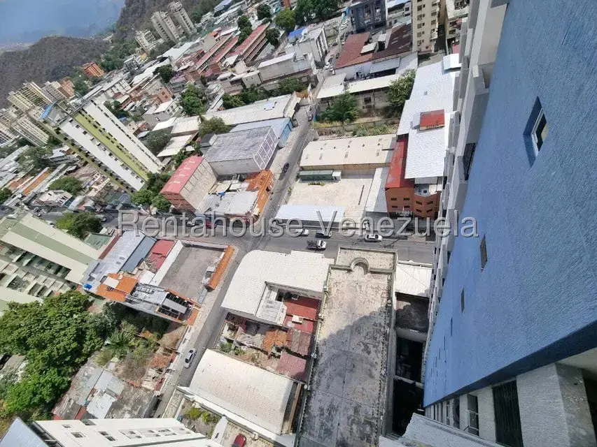 Terreno (Comercial) en Venta en Zona Centro, Aragua - 12