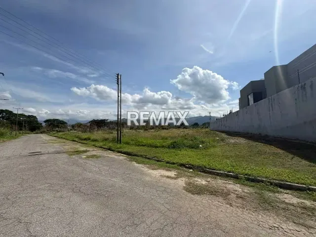 Terreno en Venta, Urb. Santa Rosalia 2da Etapa, Cagua (Parcela #4-22) - 3