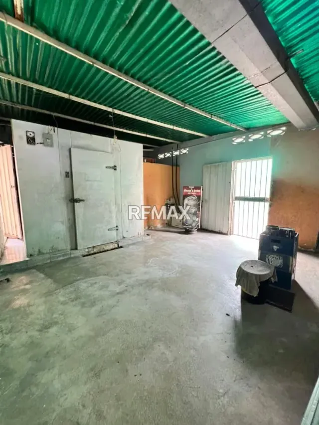 LOCAL COMERCIAL EN ALQUILER CALLE 33, BARQUISIMETO CENTRO - 2