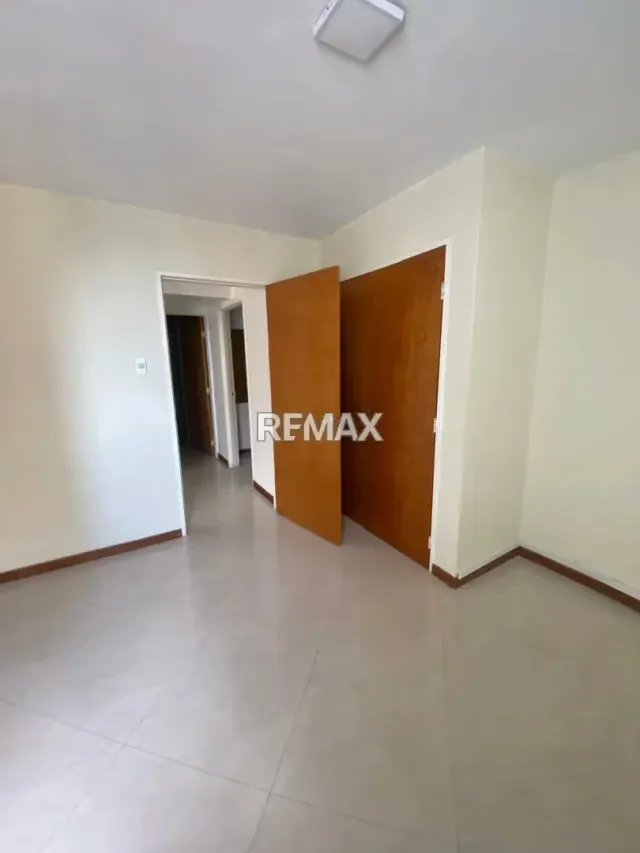 Apartamento en Alquiler Amoblado - 4