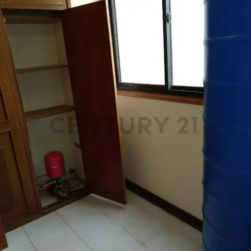 Se Vende cómodo Apto. en Edif. Gremium - Av. El Milagro, Maracaibo - 15