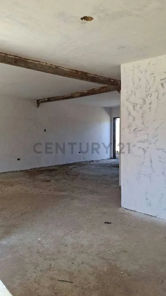 EXCELENTE TOWNHOUSE EN OBRA BLANCA EN VILLA VICTORIA, APOSTADERO, PAMPATAR - 10