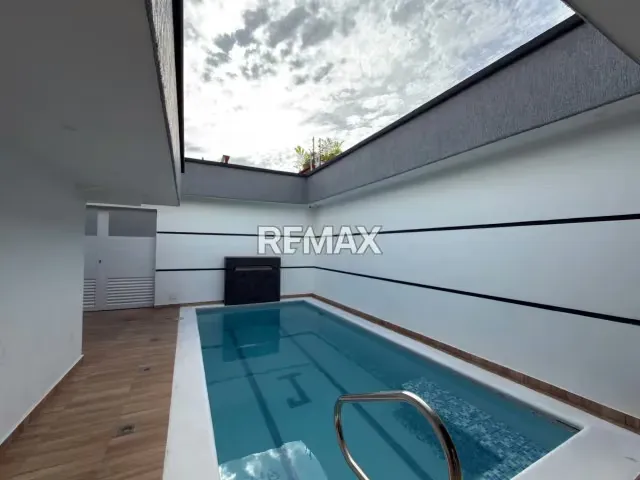 EN VENTA QUINTA URB EL PARRAL - 20
