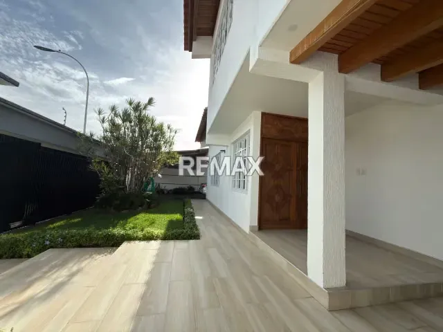 EN VENTA QUINTA URB EL PARRAL - 2