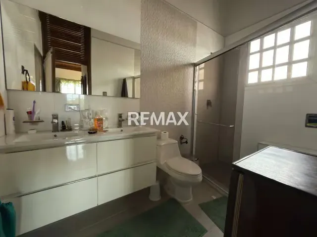 EN VENTA QUINTA URB EL PARRAL - 10
