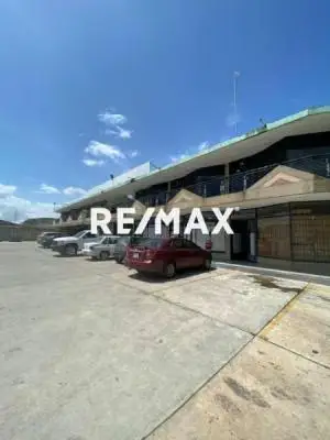 EN VENTA CENTRO COMERCIAL TURMERO, MARACAY. ESTRATÉGICA UBICACIÓN