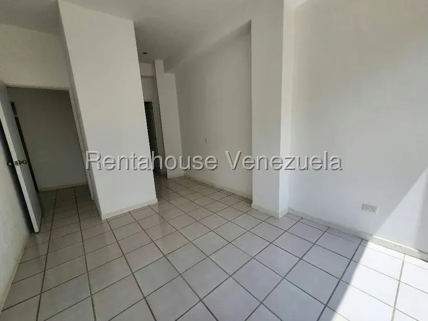 Apartamento (1 Nivel) en Venta en Agua Sal, Miranda - 14