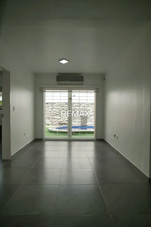 VENDO CASA EN CABUDARE( AVENIDA INTERCOMUNAL) - 11
