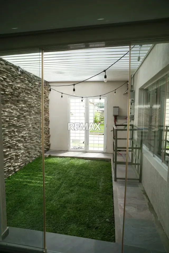 VENDO CASA EN CABUDARE( AVENIDA INTERCOMUNAL) - 10