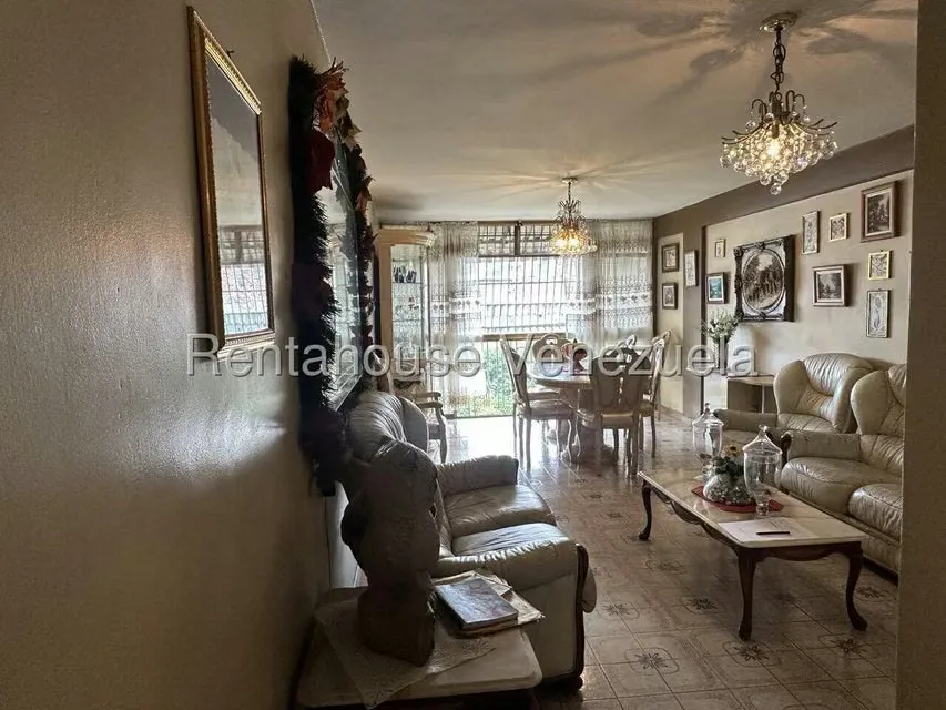 Apartamento (1 Nivel) en Venta en Montalban I, Distrito Metropolitano - 3
