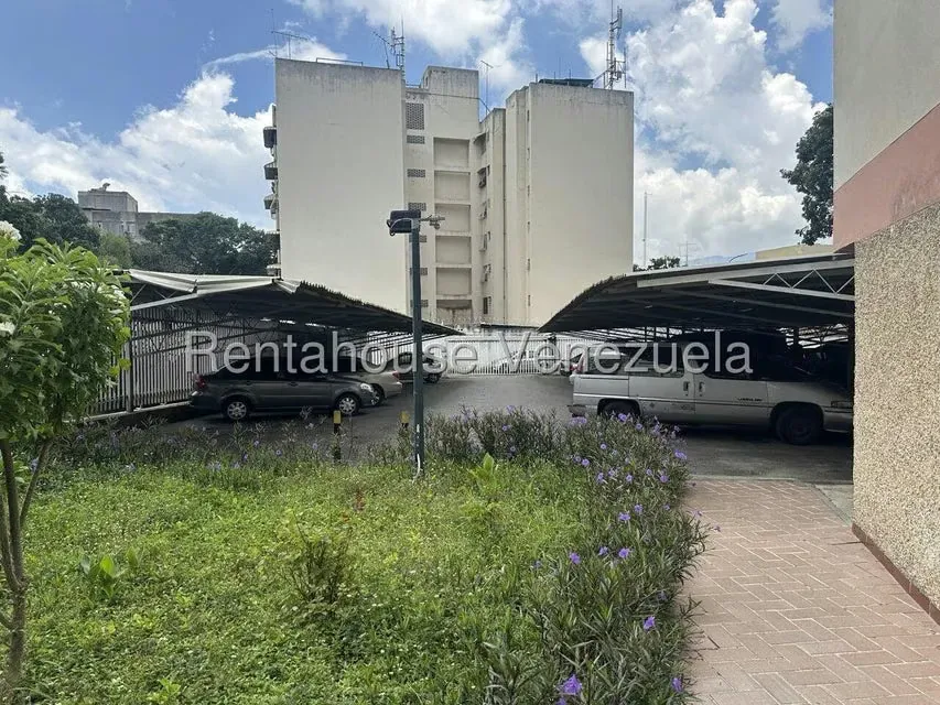 Apartamento (1 Nivel) en Venta en Montalban I, Distrito Metropolitano - 32