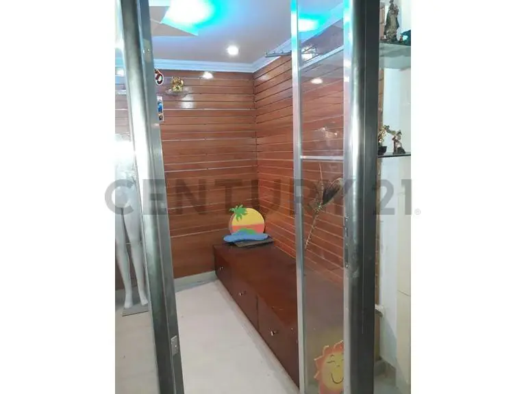 EXCELENTE LOCAL COMERCIAL EN VENTA CON FONDO DE COMERCIO - 3