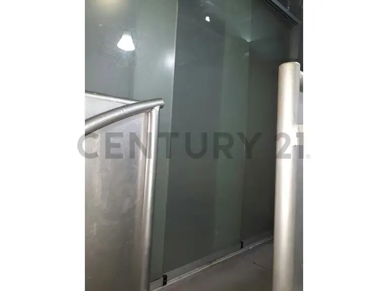 EXCELENTE LOCAL COMERCIAL EN VENTA CON FONDO DE COMERCIO - 9