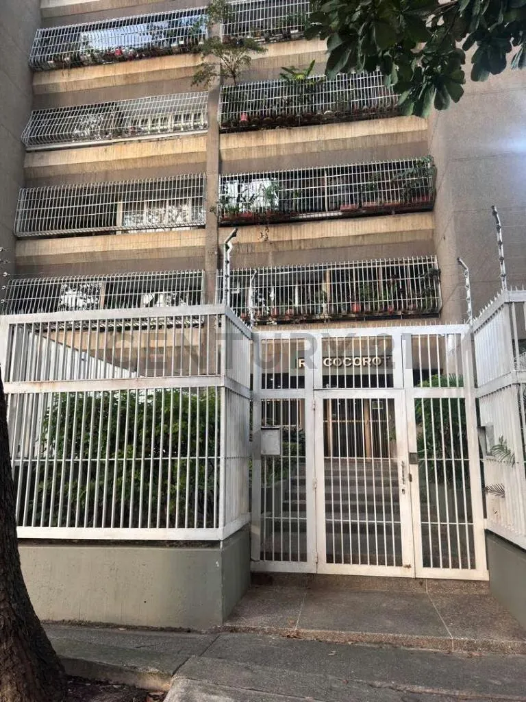 venta en la urbina apartamento con potencial edif de baja densidad