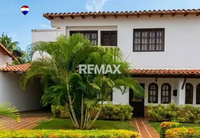 BELLO TOWNHOUSE EN VENTA SECTOR SAN LORENZO